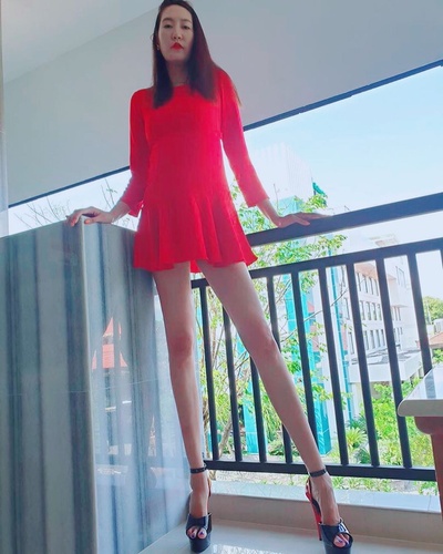 Tall chinese girl