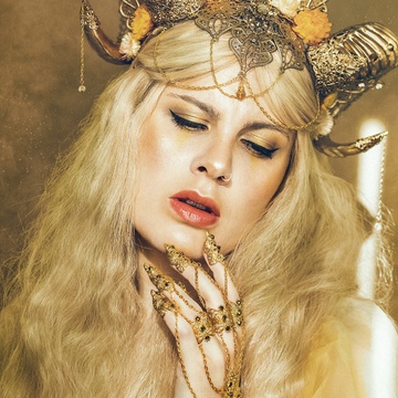 Janina Gold Art