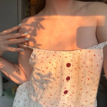 Flory Patreon Creator Profile