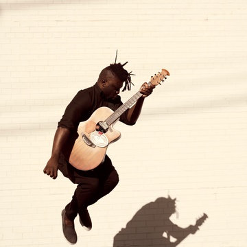 Guitaro 5000