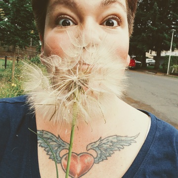 gin. Patreon Creator Profile