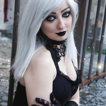 Kuro hana Patreon Creator Profile