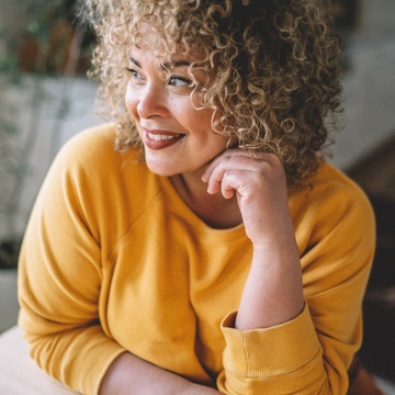 Holly Patreon Creator Profile