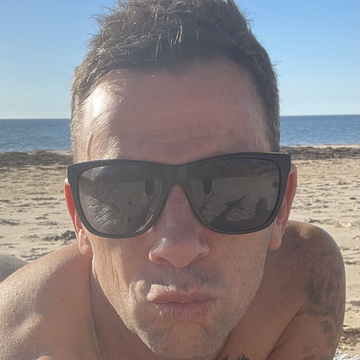 Naked Russ
