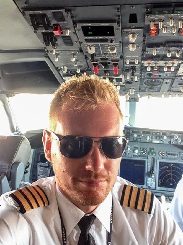 Mentour Pilot