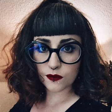 Dolly Wood's Patreon profile picture