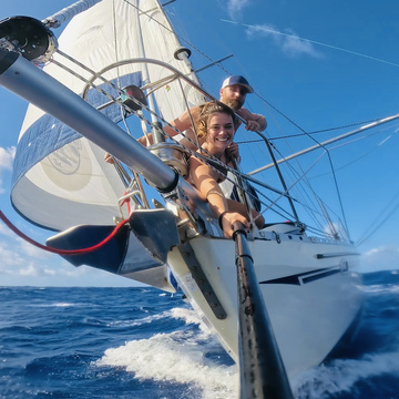 Breaking Waves Sailing's Patreon profile picture