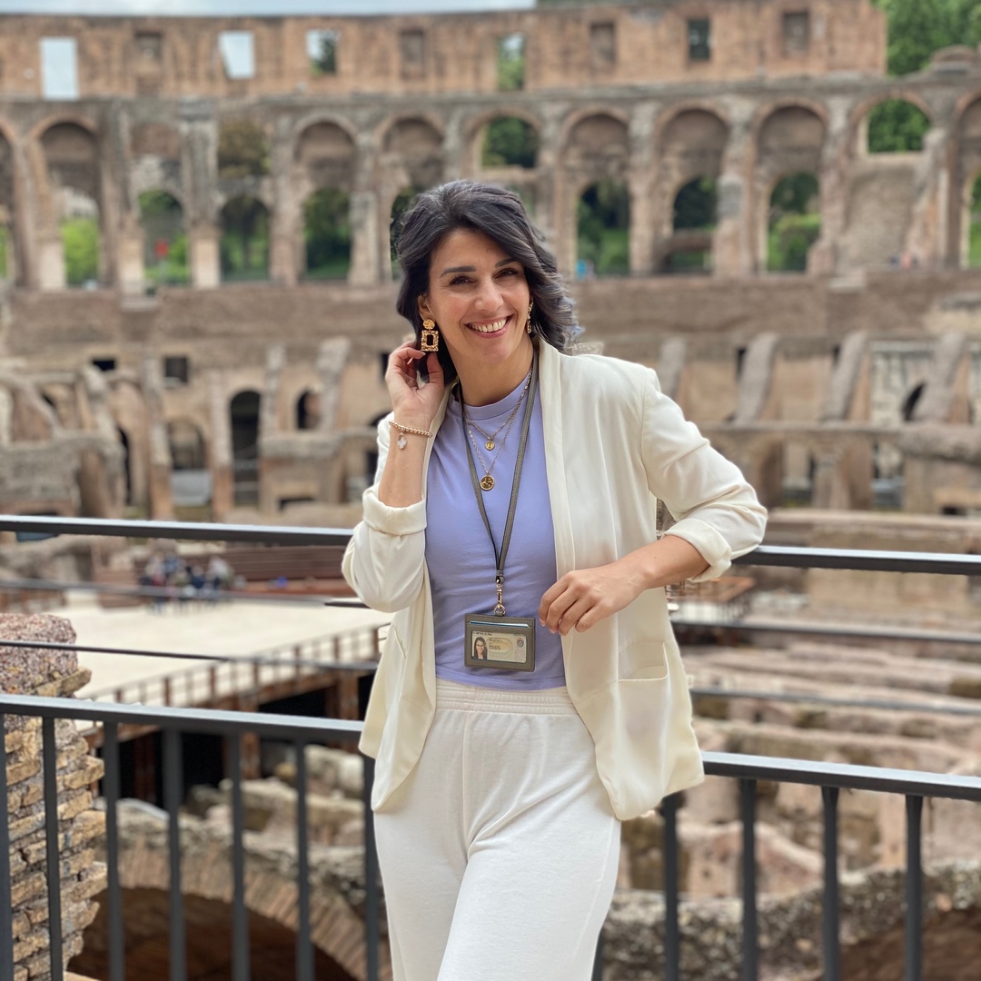 Tourguide Mitra
