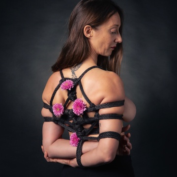 Maryline Patreon Creator Profile