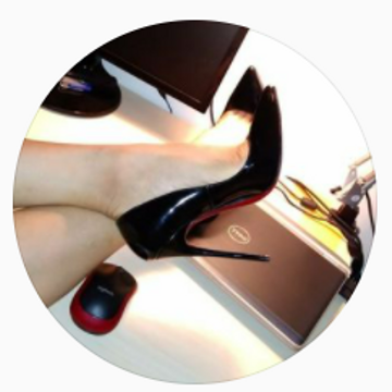 Heels_in_cologne's Patreon profile picture