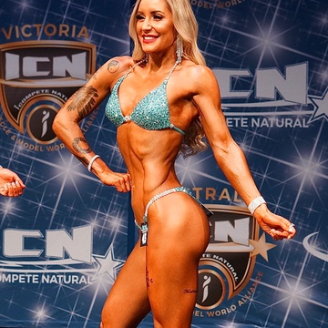 Roxanne Russell