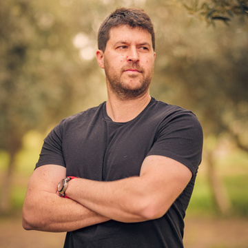 Elad Sharon
