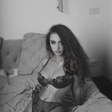 Veronica Manzo