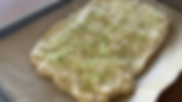 Citron Cake, in Yiddish