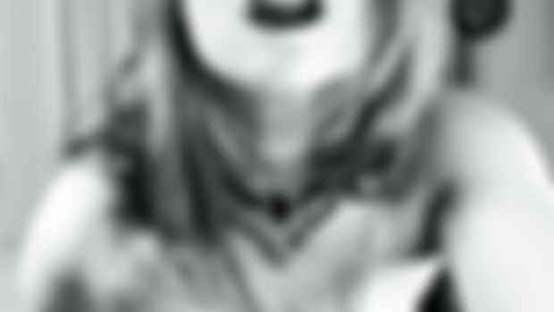 Monochrome 