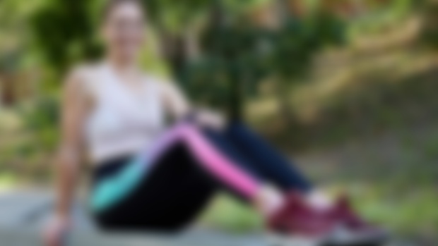 Issue 29 · Veronica · Age 30 · Foot size 7 · 30 Images
