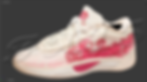 Zoom Freak 6 Roses