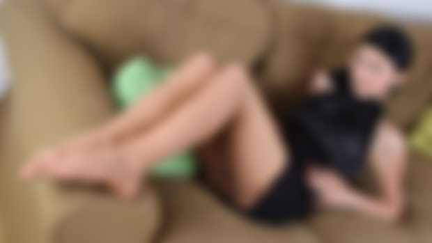Phoebe 19 y.o. with size 10 feet in nylon tights