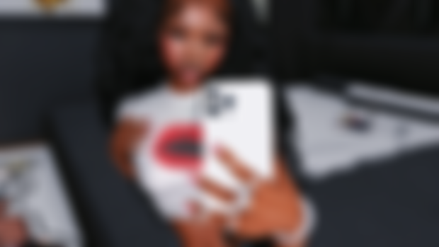 Azeria Henderson Sim Download & Tray Files