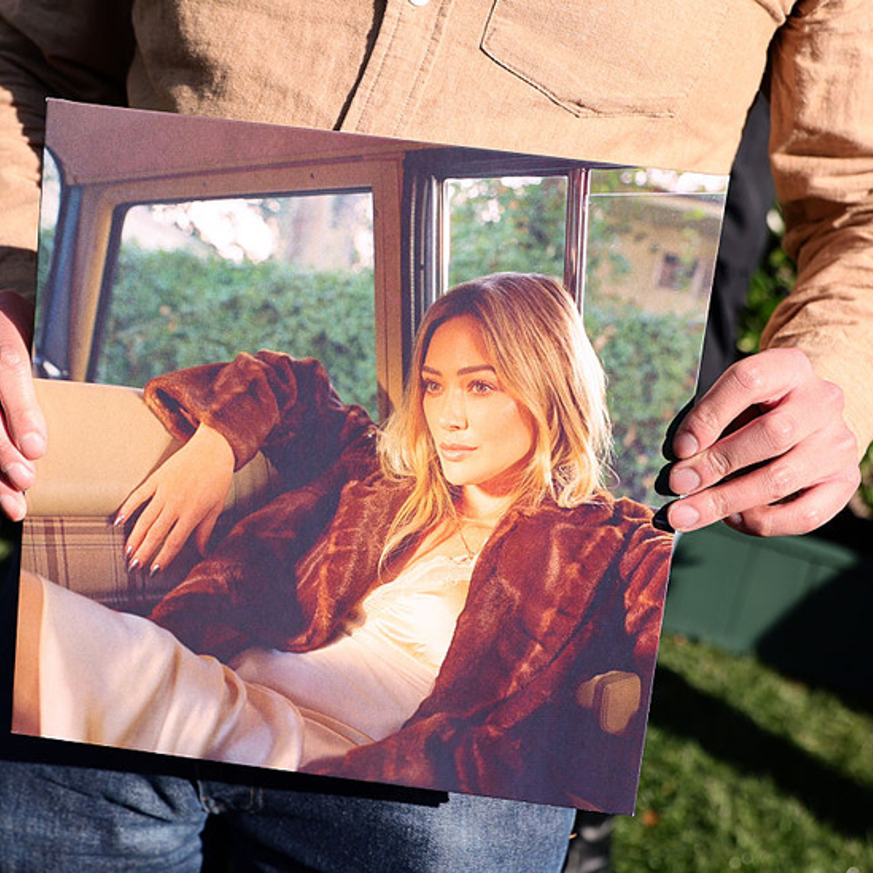 Hilary Duff's Irresistible Millennial Mom Image