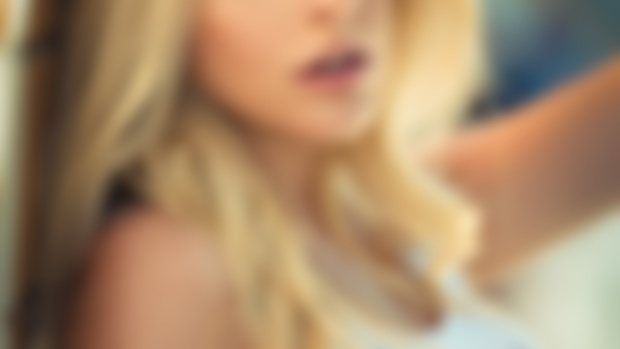 [EA] Ally Vanderwest Photoshoot