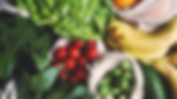 Pantry Essentials + recipes // nooch, oats, lasagna sheets, canned tomatoes &, bananas