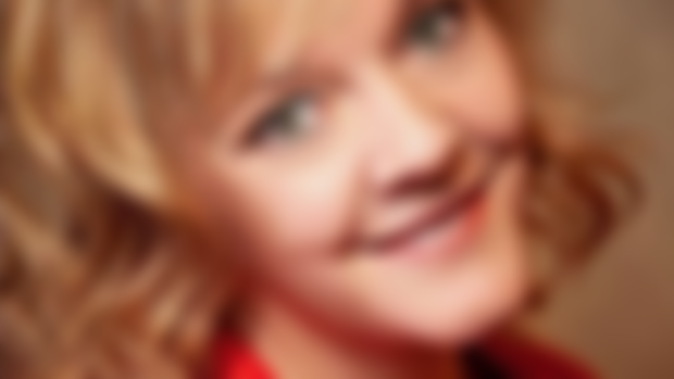 Near Death Experience, Past Lives & Trauma Bonding with Dr. Mary Helen Hensley