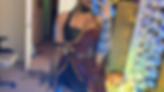 Moxxi cosplay