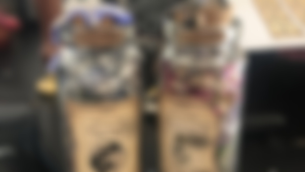 Loading...