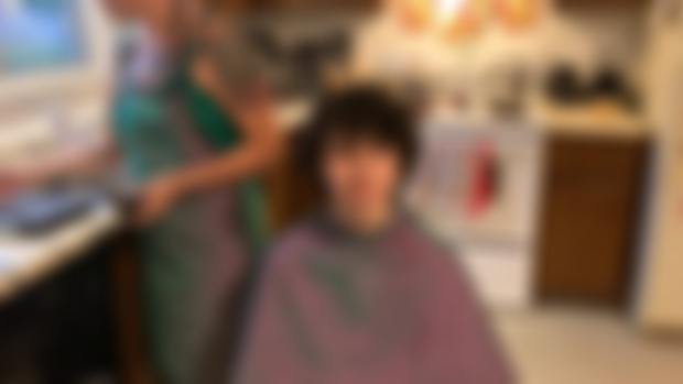 200 Man head shaving