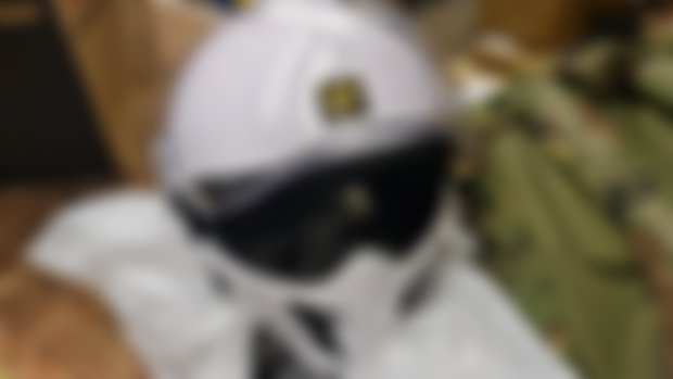 They sent me a white helmet! 🤦