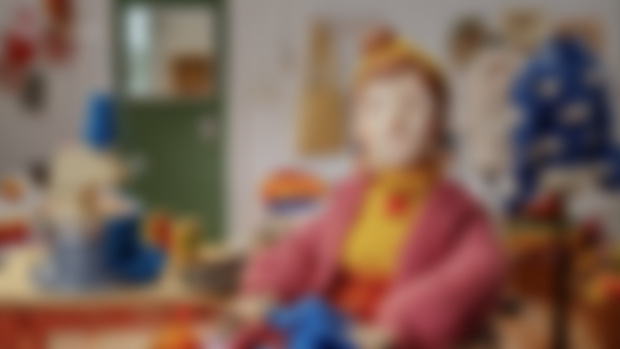 Mailchimp Puppets- Ena, Buyer and Assistant